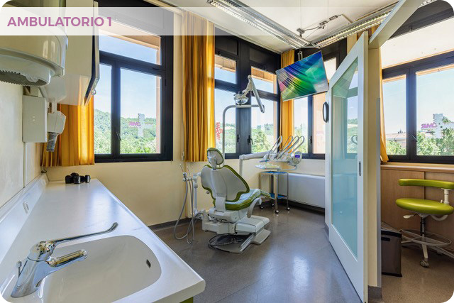 AMBULATORIO 1 - Dove si svolgono prime visite e procedure di conservativa, endodonzia e protesi