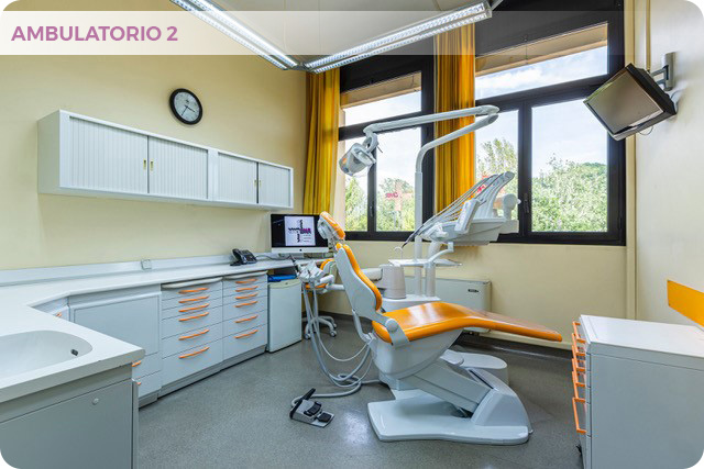 AMBULATORIO 2 - Dove si svolgono prime visite e procedure di conservativa, endodonzia e protesi